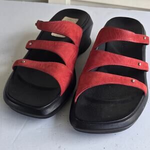 Clarks Red Suede Leather Strappy Sandals  7M Comfort Shoe Casual Footwear